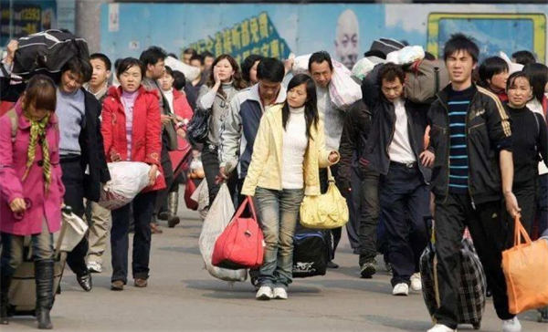 除了进厂打螺丝，做这4种生意不会比打工挣钱少-狄威团队